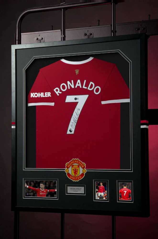 ramovani fotbaloveho dresu ronaldo united